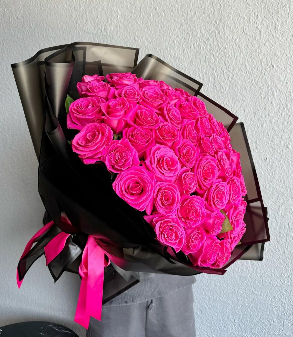 hot pink rose bouquet