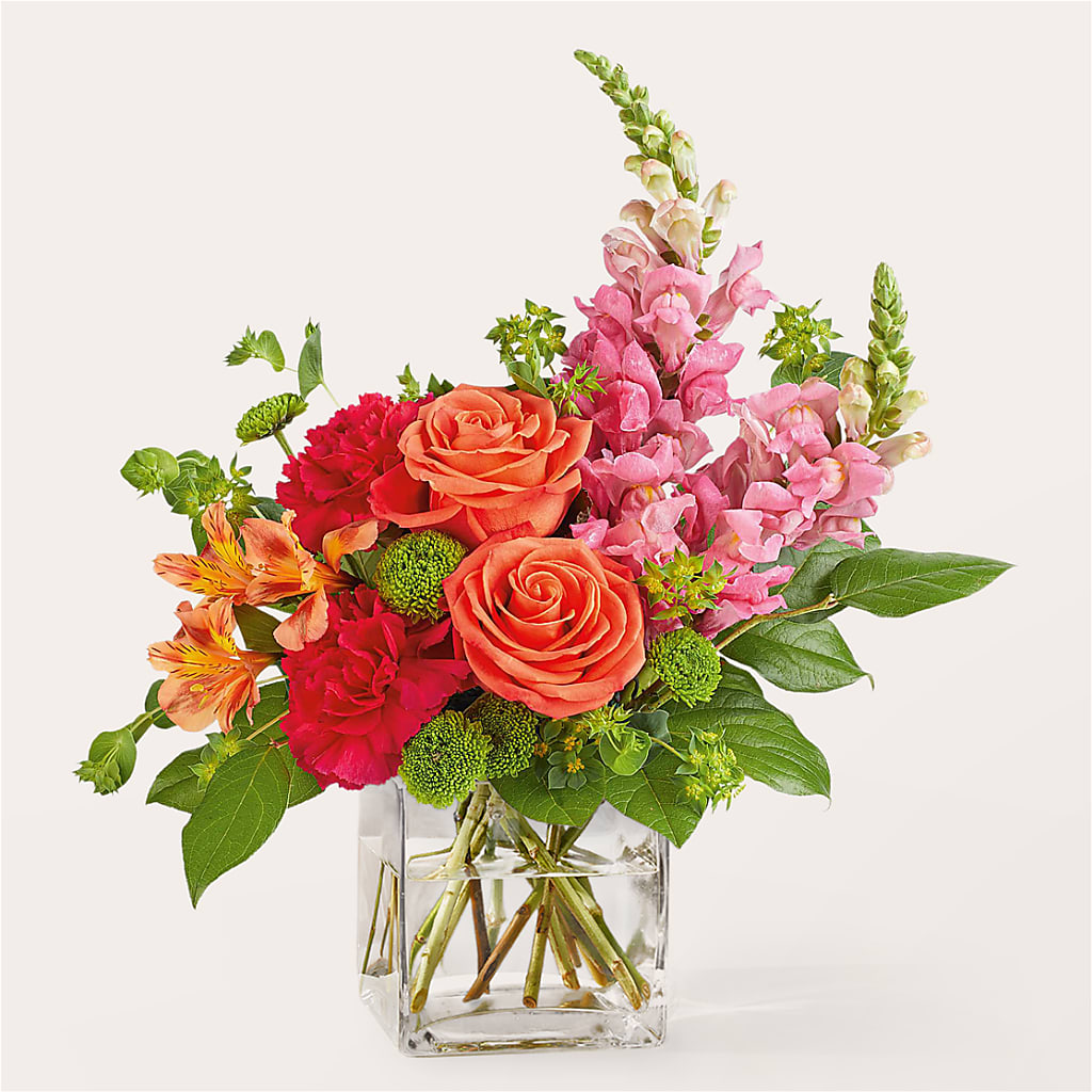 Cosmopolitan Bouquet – J Flowers, Tipp City OH