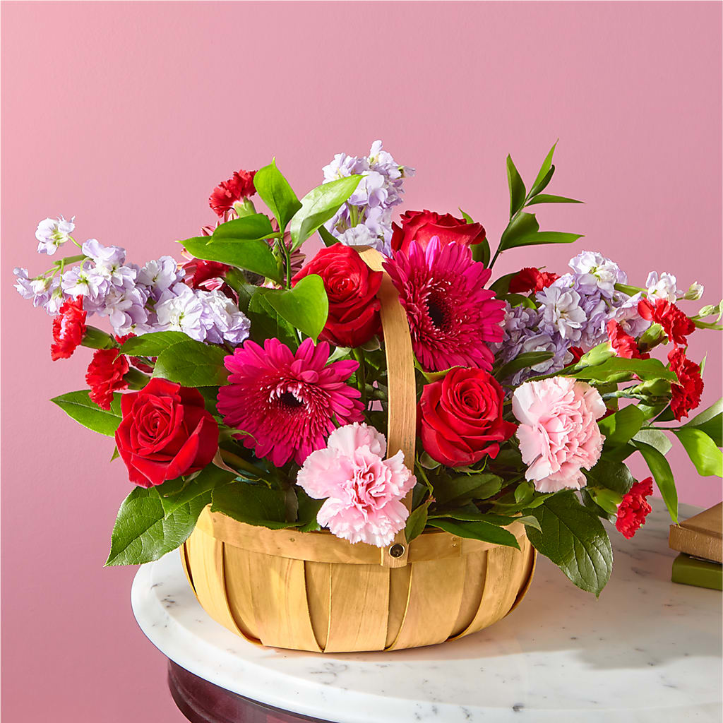 Pink Picnic Basket – J Flowers, Tipp City OH