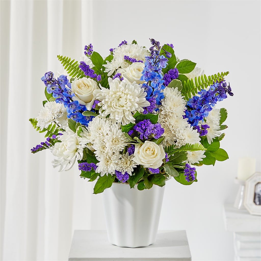 Hold Dear Tabletop Basket – J Flowers, Tipp City OH