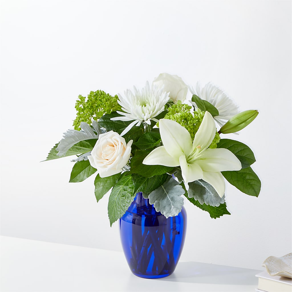 Snowy Dreams Bouquet – J Flowers, Tipp City OH