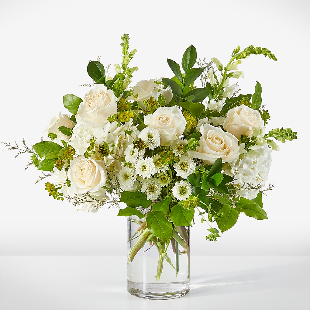 Hint of Vanilla Bouquet – J Flowers, Tipp City OH