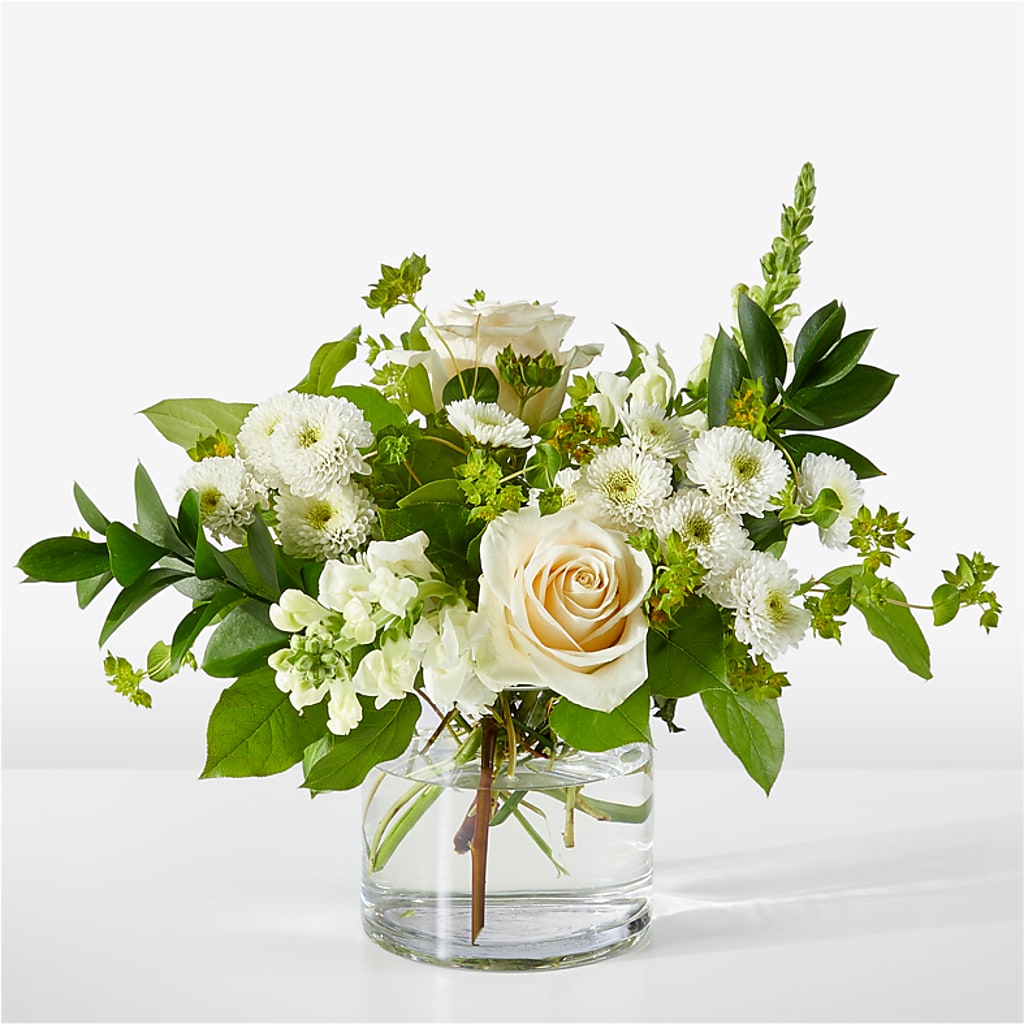 Hint of Vanilla Bouquet – J Flowers, Tipp City OH