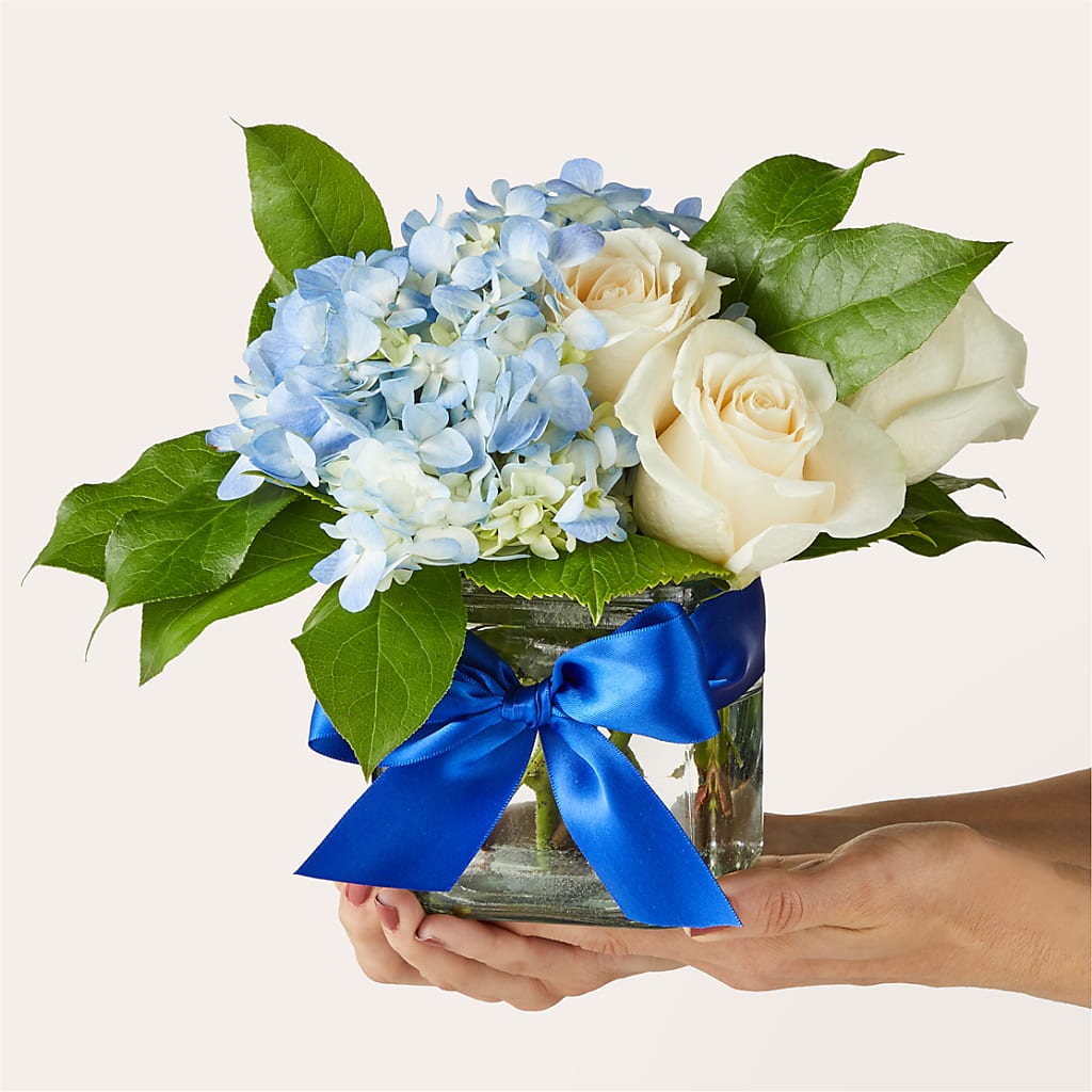 Sky Blue Delight Bouquet –  J Flowers, Tipp City OH