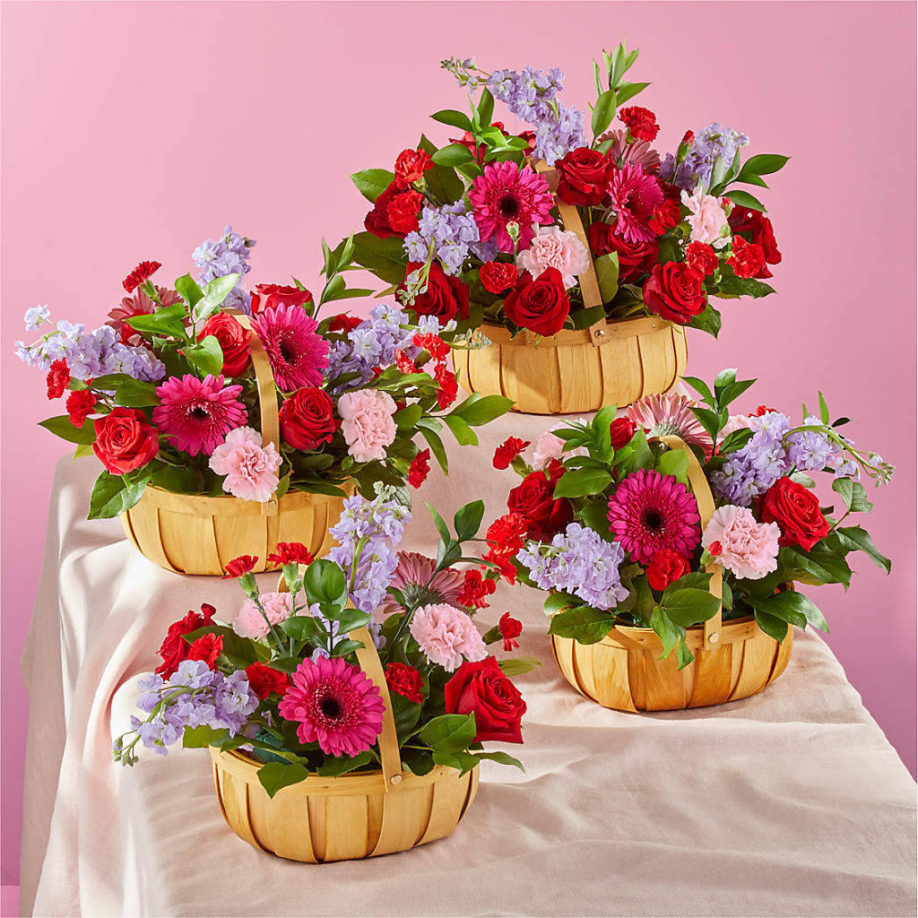 Pink Picnic Basket –  J Flowers, Tipp City OH