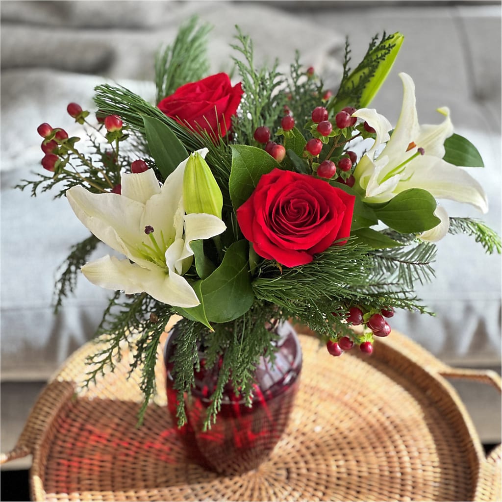 Evergreen Delight Bouquet –  J Flowers, Tipp City OH