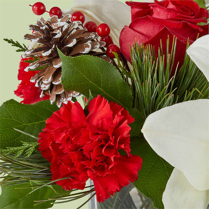 Glistening Icicles Bouquet –  J Flowers, Tipp City OH