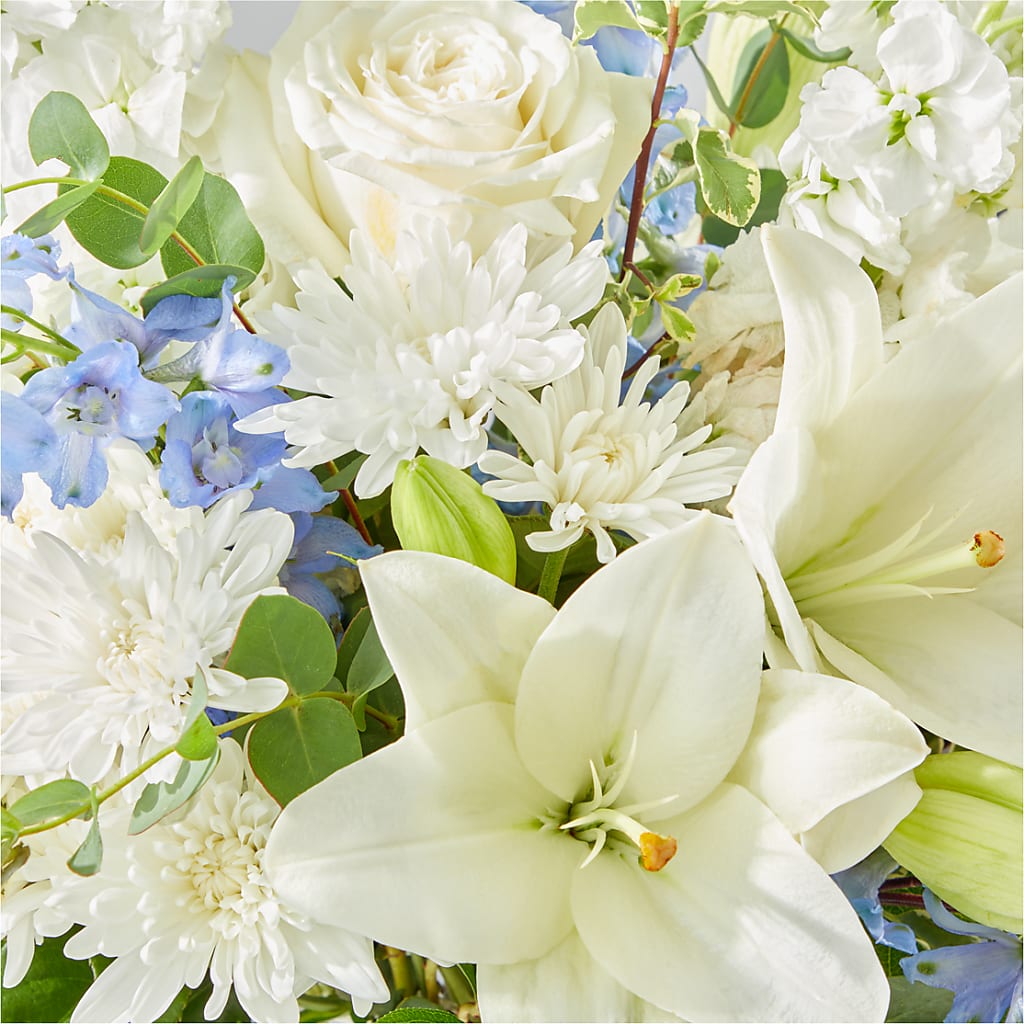 Peace of Mind Bouquet –  J Flowers, Tipp City OH
