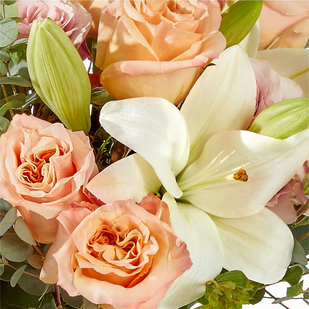 Grapefruit Splash Bouquet –  J Flowers, Tipp City OH